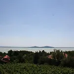 Apartamento Bacchus - Borbarlang, Badacsony *