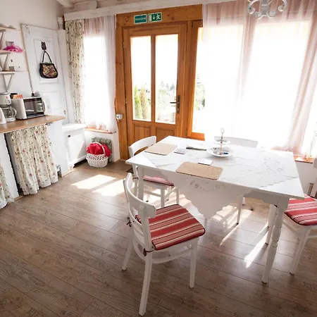 Bacchus - Borbarlang, Badacsony Apartmán