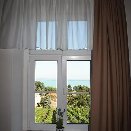 Bacchus - Borbarlang, Badacsony Badacsonytomaj