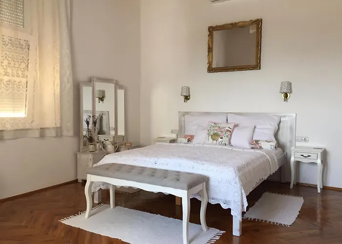 Bacchus - Borbarlang, Badacsony *