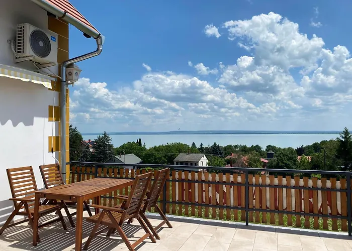 Bacchus - Borbarlang, Badacsony * Бадачоньтомай