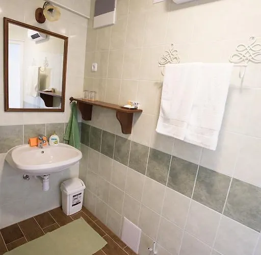 Апартаменты Bacchus - Borbarlang, Badacsony Бадачоньтомай