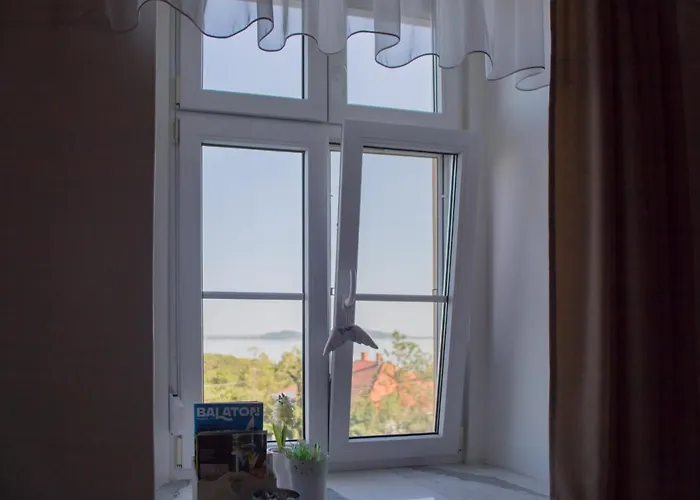 Bacchus - Borbarlang, Badacsony Бадачоньтомай